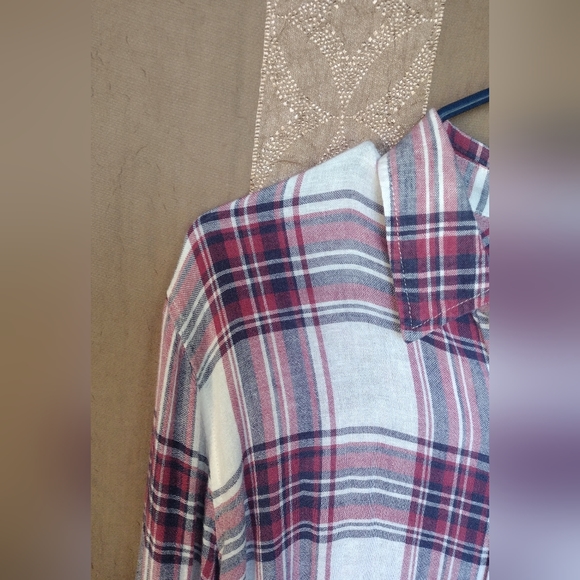 🏷 Rails Women's Top Charli Raspberry Coast White Button Down Shirt - Picture 12 of 14